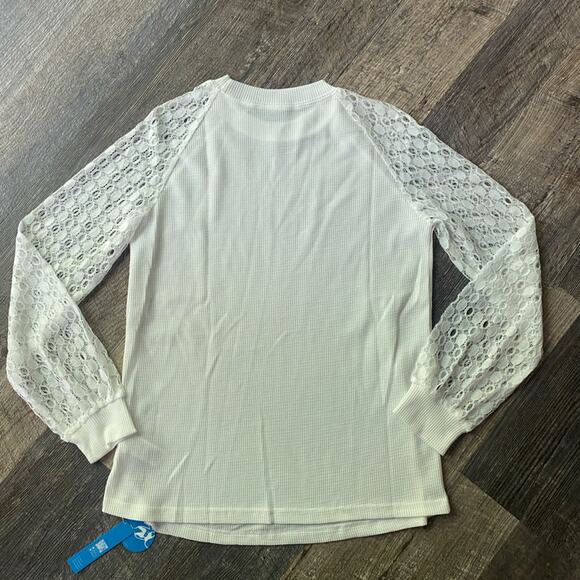 Cupshe lace Raglan long sleeve tee - Picture 12 of 12
